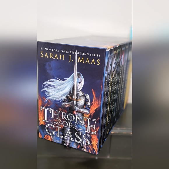 Throne of Glass box set original covers Sarah j maas - Picture 2 of 5